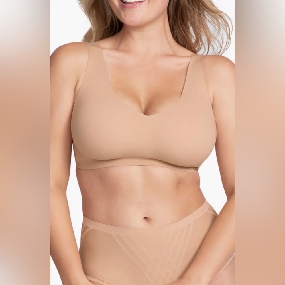 Honeylove V-Neck Bra in sand large